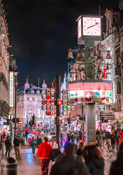 Londres Reino Unido Noviembre 2021 Leicester Square Decoraciones Festivas Luces —  Fotos de Stock