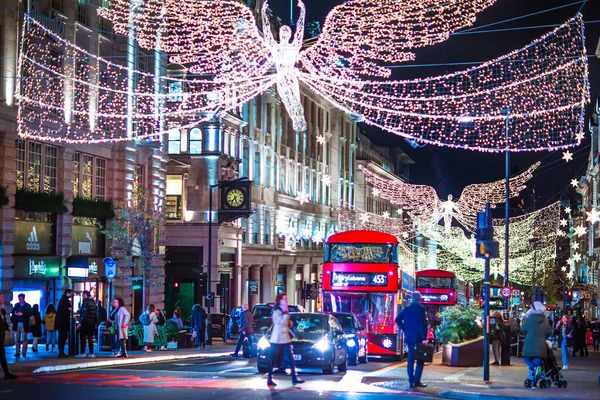 Londres Reino Unido Noviembre 2021 Decoraciones Festivas Luces Navideñas Circo —  Fotos de Stock