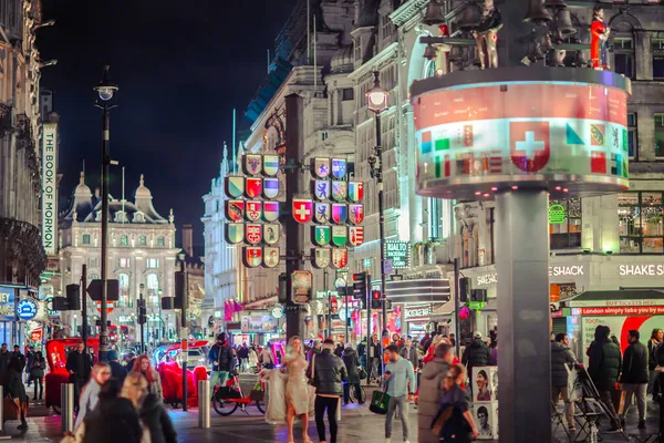 Londýn Velká Británie Listopadu 2021 Slavnostní Dekorace Vánoční Osvětlení Náměstí — Stock fotografie