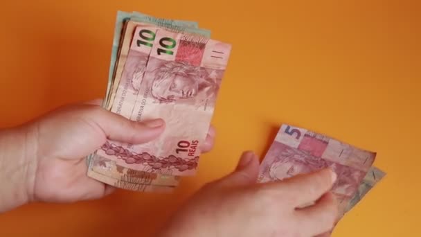 Salvador Bahia Brasil Octubre 2021 Contando Mano Billetes Reales Moneda — Vídeo de stock