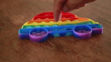 Salvador, Bahia, Brezilya - 23 Ekim 2021: Pop It Fidget Oyuncakları Brin oyuncağı Salvador şehrinde görüldü.
