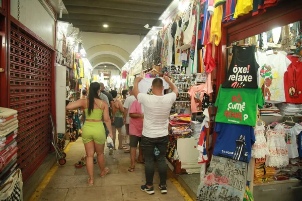 Salvador Bahia Brazil October 2021 Рух Туристів Які Купують Сувеніри — стокове фото