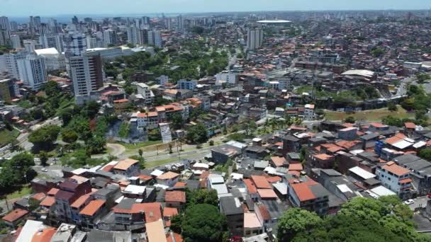 ブラジル バヒア州サラドール2021年10月29日 サルバドール市内の建物や家の空撮 — ストック動画