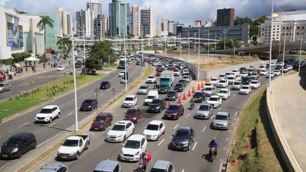 Σαλβαδόρ Μπαΐα Βραζιλία Ιουλίου 2021 Κυκλοφορία Οχημάτων Δρόμο Στο Σαλβαδόρ — Αρχείο Βίντεο