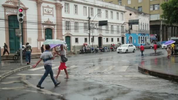 Salvador Bahia Brazil November 2021 Emberek Láthatók Átkelni Utcán Város — Stock videók