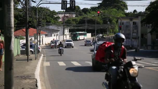 Salvador Bahia Brazil Juli 2021 Fordonsrörelse Gata Salvador — Stockvideo