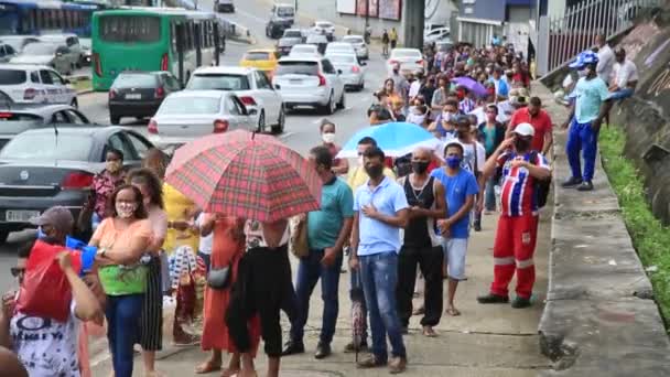Salvador Bahia Brasil Julio 2021 Gente Haciendo Cola Para Recibir — Vídeo de stock