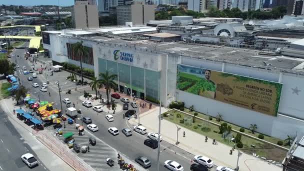 ブラジル バヒアのサルヴァドール 2021年11月9日 サルバドール市のショッピング バイーアの通りとファサードの空中ビュー — ストック動画