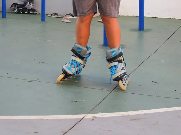 Salvador Bahia Brasil Novembro 2021 Pessoa Vestindo Patins Com Rodas — Fotografia de Stock