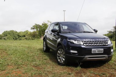 Salvador, Bahia, Brezilya - 14 Temmuz 2014: Range Rover Evoque 2014 aracı Salvador şehrinde görüldü.
