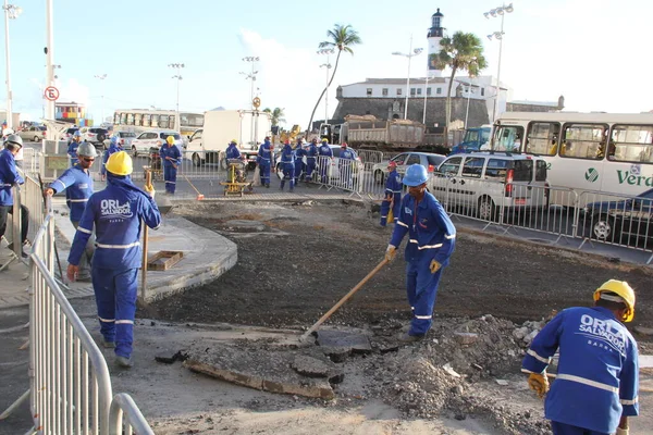 Salvador Bahia Brasil Março 2014 Trabalhadores Que Trabalham Obras Revitalização — Fotografia de Stock