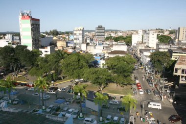 Itabuna, Bahia, Brezilya - 7 Haziran 2011: Güney Bahia 'daki Itabuna şehrinden geçen Cachoeira nehrinin havadan görünüşü.