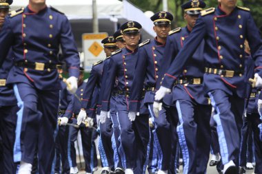 Salvador, Bahia, Brezilya - 7 Eylül 2014: Brezilya 'nın Salvador kentinde bağımsızlığını kutlamak için düzenlenen sivil-askeri geçit sırasında Bahia Askeri Polisi üyeleri.