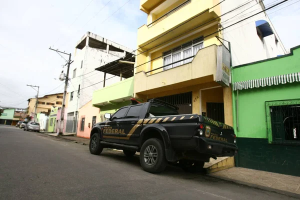 Itabuna Bahia Brazil December 2011 Szövetségi Rendőrségi Ügynök Alatt Egy — Stock Fotó