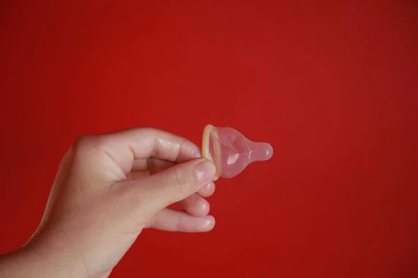 Salvador Bahia Brazil December 2021 Woman Holding Male Condom Salvador — Stock Photo, Image