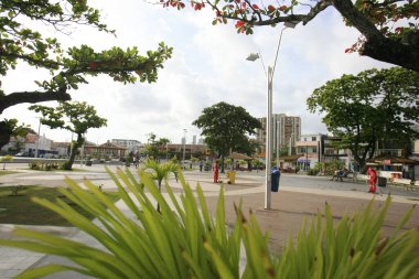 Salvador, Bahia, Brezilya - 28 Aralık 2016: Rio Vermelho 'daki Largo da Mariquita bölgesinin manzarası.
