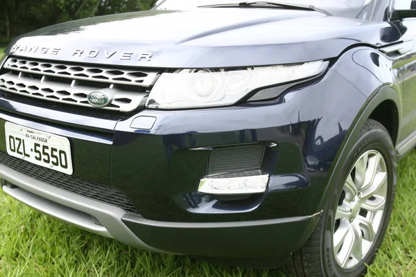 Salvador, Bahia, Brezilya - 7 Temmuz 2014: Range Rover Evoque 2014 aracı Salvador 'da görüldü.