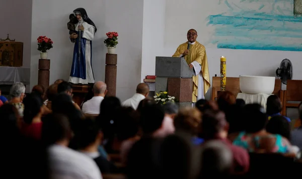 Salvador Bahia Brazil Maj 2019 Devotees Besöker Kyrkan Santa Dulce — Stockfoto