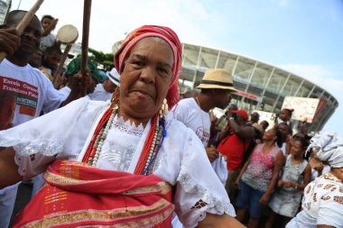 Salvador, Bahia, Brezilya - 24 Ocak 2016: Baiana kültür grubu üyeleri Salvador kentinde düzenlenen bir kültür etkinliği sırasında görüldü.