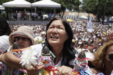 Salvador, Bahia, Brezilya - 15 Ocak 2015: Sinyor do Bonfim 'in müritleri Salvador şehrindeki kiliseye geçit töreni sırasında