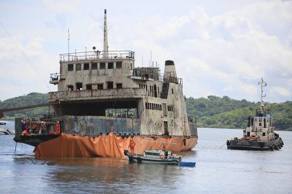 Salvador Bahia Brazil Kwietnia 2019 Ruiny Promu Monte Serrat Statek — Zdjęcie stockowe