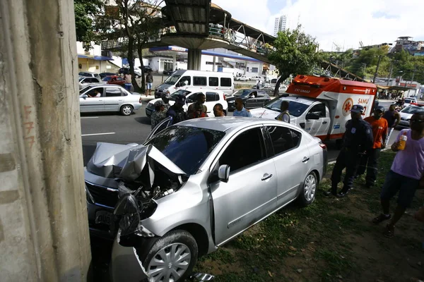 Salvador Bahia Brazil September 2014 Nisan Versa Vehicle Collides Head — Stock Photo, Image