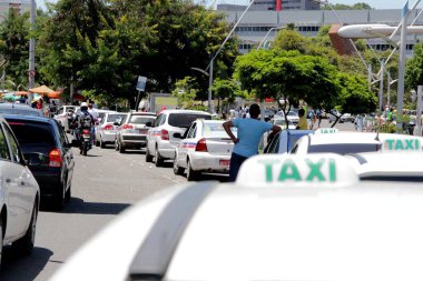 Salvador, Bahia, Brezilya - 14 Aralık 2012 Salvador 'da taksi kuyruğu.