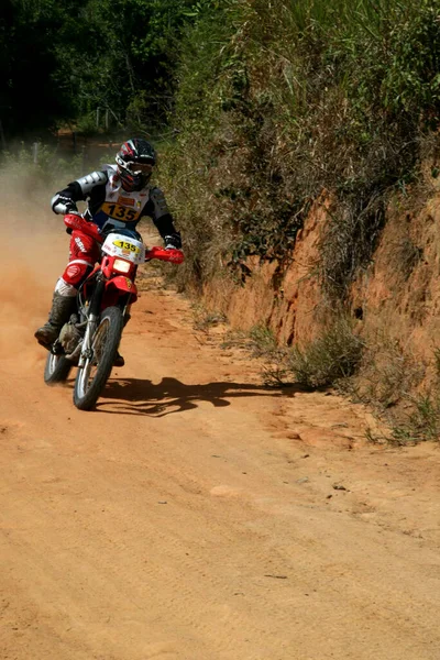 Salvador Bahia Brazil April 2008 Motorcyklist Deltar Ett Regelbundet Uthållighetslopp — Stockfoto