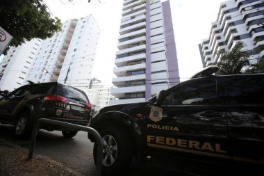 Salvador, Bahia, Brezilya - 16 Ekim 2017: Federal Polis Ajanı Salvador 'daki Federal Şerif Yardımcısı Lucio Vieira Lima' nın dairesinde operasyon düzenledi..