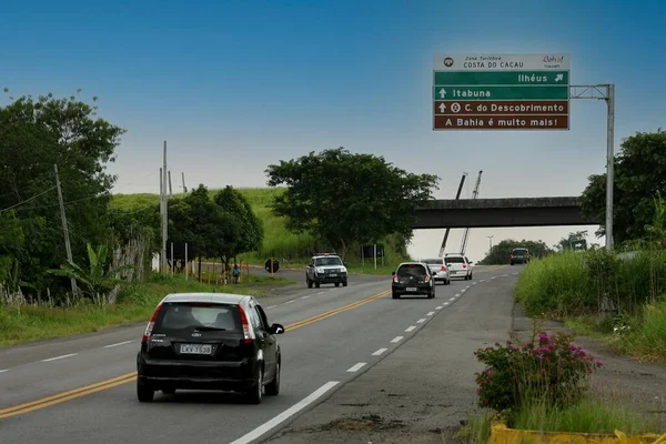 Itabuna Bahia Brazil January 2012 Vehicle Traveling Federal Highway 101 — 图库照片