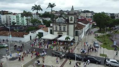 Salvador, Bahia, Brezilya - 1 Ocak 2022: Nossa Senhora da Boa Viagem Kilisesi ve Itapagipe Peninsulda Bölgesi