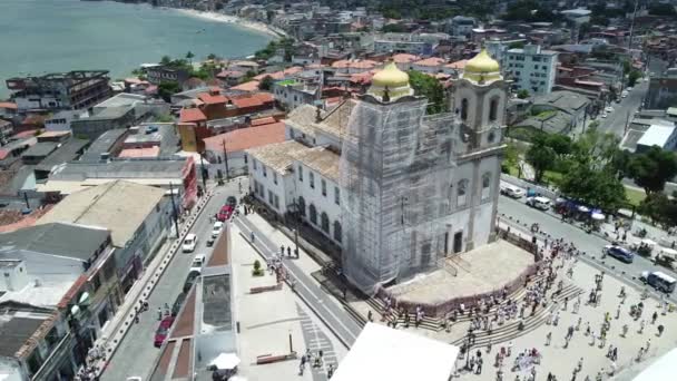 ブラジル バヒアのサルヴァドール2022年1月13日 サルバドール市のヌッソ センホール ボンフィム大聖堂の航空写真 — ストック動画