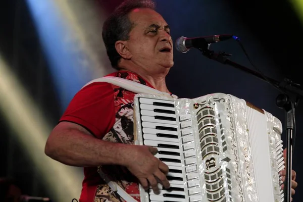 ブラジル バイーア州サント アントニオ ジーザス 2014年6月22日 サント アントニオ ジーザス市で開催されたサント アントニオ ジーザスの祭典で歌手でソングライターのフラビオ — ストック写真