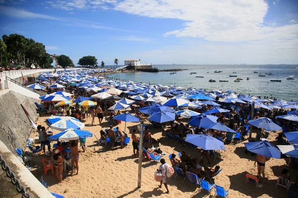 Salvador Bahia Brasil Fevereiro 2022 Pessoas Praia Porto Barra Salvador — Fotografia de Stock