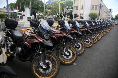 Salvador, Bahia, Brezilya - 17 Şubat 2022: Salvador 'da Bahia Askeri Polisi tarafından kullanılan BMW' nin motosikleti.