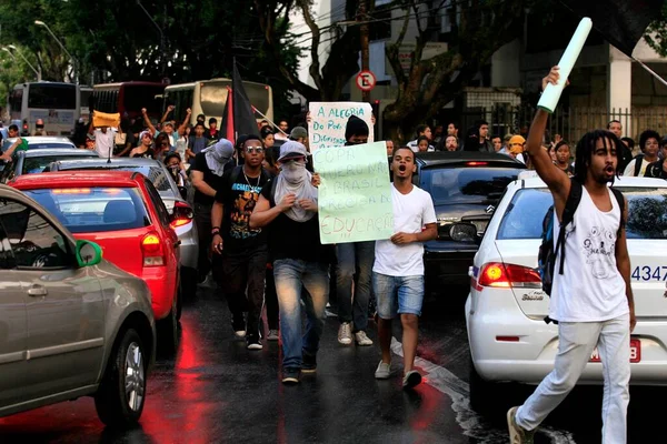 Salvador Bahia Brasil Junio 2014 Grupo Manifestantes Enmascarados Contra Copa —  Fotos de Stock