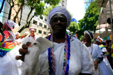 Salvador, Bahia, Brezilya - 3 Mart 2014: Salvador şehrindeki karnaval sırasında Dida grubu üyeleri görüldü.