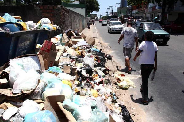 Salvador Bahia Brazil December 2013 Garbage Deposited Sidewalk Street City — Stock Photo, Image