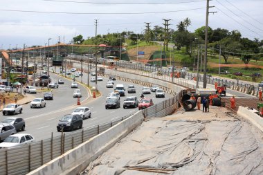 Salvador, Bahia, Brezilya - 17 Eylül 2016: Pernambues Mahallesi yakınlarındaki Salvador şehrinde metro hattının ikinci hattının inşaatı.