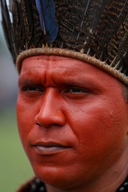 Salvador, Bahia, Brezilya - 29 Mayıs 2017: Bahia 'nın çeşitli yerli kabilelerinden Hintliler Salvador' daki Yönetim Merkezi 'nde, Yasama Meclisi' nde kamp kurdular..