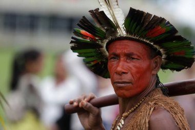 Salvador, Bahia, Brezilya - 29 Mayıs 2017: Bahia 'nın çeşitli yerli kabilelerinden Hintliler Salvador' daki Yönetim Merkezi 'nde, Yasama Meclisi' nde kamp kurdular..