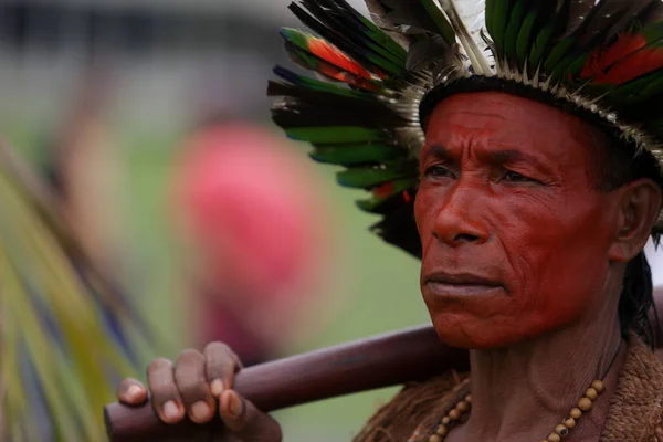 ブラジル バヒア州サラドール2017年5月29日 様々な先住民部族のインド人が サルバドールの行政センターの立法議会でキャンプを作る — ストック写真