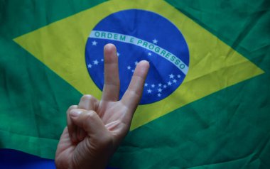 Salvador, Bahia, Brezilya - 7 Nisan 2022: Salvador şehrinde Brezilya 'dan bir nandeira' nın yanında.