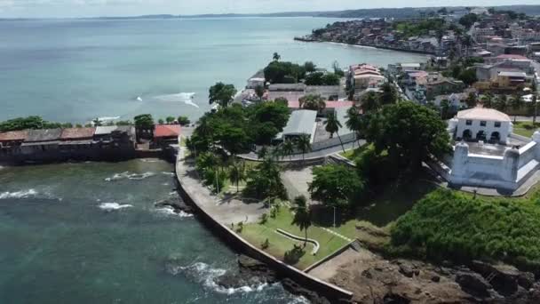 萨尔瓦多 巴伊亚州 巴伊亚州 2022年3月28日 萨尔瓦多市胡梅塔桥地区塞拉特山要塞的风景 建于1583年的保护城市不受侵略者入侵的纪念碑 — 图库视频影像