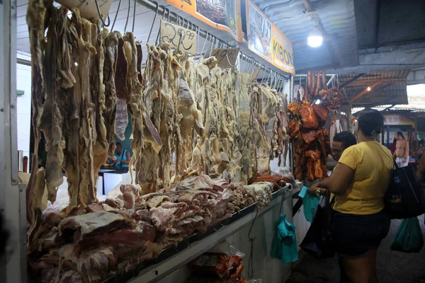 Salvador, Bahia, Brezilya - 30 Nisan 2022 Bolvina kurutulmuş eti Salvador şehrindeki Sao Joaquim fuarında sergileniyor..
