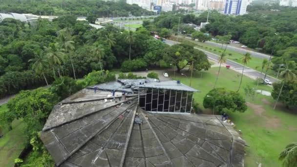 Salvador Bahia Brazil April 2022 Workers Renovate Roof Ascensao Senhor — Vídeo de Stock