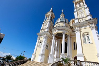 İlheus, bahia, Brezilya - 1 Haziran 2022: Sao Sebastiao Katedrali ve Güney Bahia 'daki Ilheus şehri