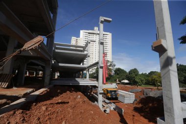 Salvador, Bahia, Brezilya - Haziran 6, 2022: Salvador 'da bir devlet hastanesi inşaatı devam ediyor..