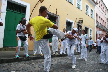 Salvador, Bahia, Brezilya - 2 Temmuz 2022: Salvador 'da Bahia' nın bağımsızlığında Dois de Julho 'nun kutlamaları sırasında capoeiristas görüldü.