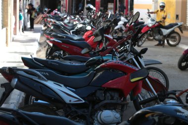 irece, bahia, brrazil - 13 Eylül 2022: motosikletler Irece şehrindeki bir otoparkta görüldü